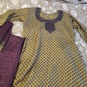 3 piece Salwar kameez suit - small